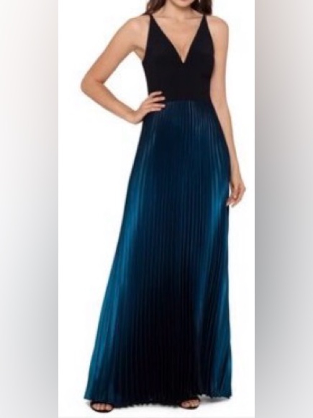 Aqua Elegant Pleated Gradient Maxi dress - blue Ombre size 2